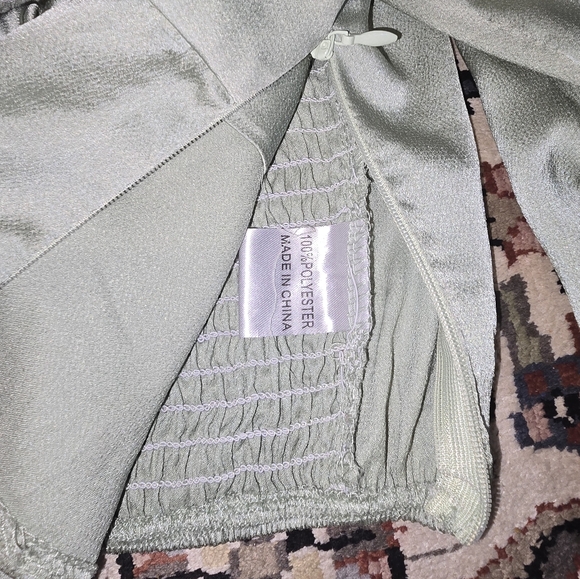 Princess Polly Estee Top in Green Size 4 - Picture 5 of 6